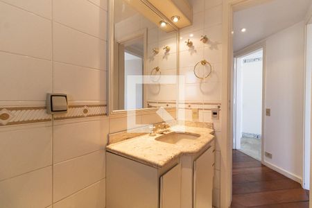 Apartamento para alugar com 180m², 4 quartos e 3 vagasBanheiro Social