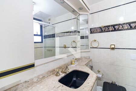 Apartamento para alugar com 180m², 4 quartos e 3 vagasBanheiro da Suíte 1