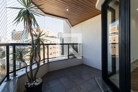 Apartamento para alugar com 180m², 4 quartos e 3 vagasVaranda da Sala