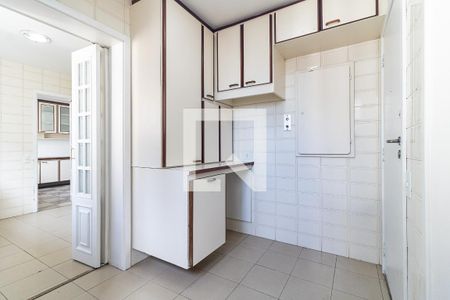 Apartamento para alugar com 180m², 4 quartos e 3 vagasLavanderia