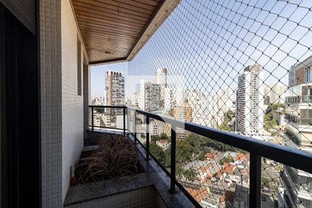 Apartamento para alugar com 180m², 4 quartos e 3 vagasVaranda do Quarto 3