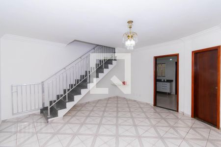 Sala de casa à venda com 3 quartos, 121m² em Vila Lucia, São Paulo