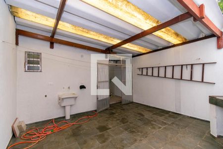 Casa para alugar com 121m², 3 quartos e 2 vagas Casa para alugar com 121m², 3 quartos e 2 vagasÁrea de Serviço/Quintal