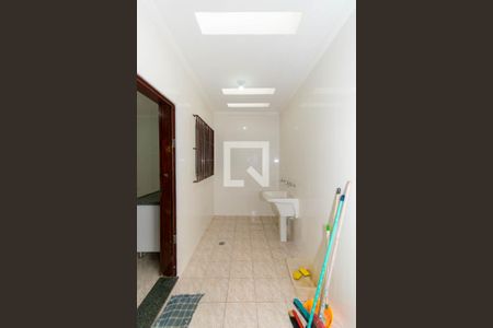 Casa para alugar com 121m², 3 quartos e 2 vagas Casa para alugar com 121m², 3 quartos e 2 vagasÁrea de Serviço