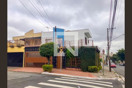 Casa para alugar com 121m², 3 quartos e 2 vagas Casa para alugar com 121m², 3 quartos e 2 vagasFachada