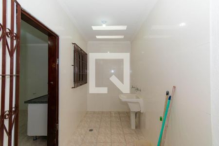 Casa para alugar com 121m², 3 quartos e 2 vagas Casa para alugar com 121m², 3 quartos e 2 vagasÁrea de Serviço
