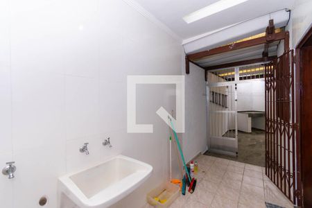 Casa para alugar com 121m², 3 quartos e 2 vagas Casa para alugar com 121m², 3 quartos e 2 vagasÁrea de Serviço