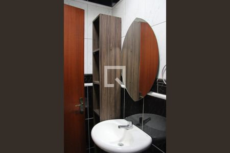 Casa para alugar com 200m², 3 quartos e 4 vagasBanheiro da Suíte 02