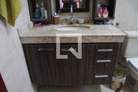 Casa para alugar com 200m², 3 quartos e 4 vagasBanheiro da Suíte 01