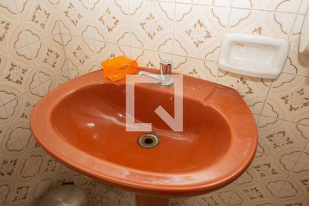 Casa à venda com 80m², 2 quartos e 1 vaga Casa à venda com 80m², 2 quartos e 1 vagaBanheiro