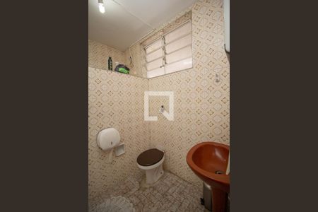 Casa à venda com 80m², 2 quartos e 1 vaga Casa à venda com 80m², 2 quartos e 1 vagaBanheiro