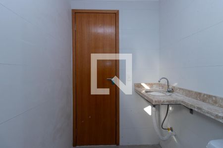 Apartamento para alugar com 45m², 2 quartos e sem vaga Apartamento para alugar com 45m², 2 quartos e sem vagaBanheiro Social