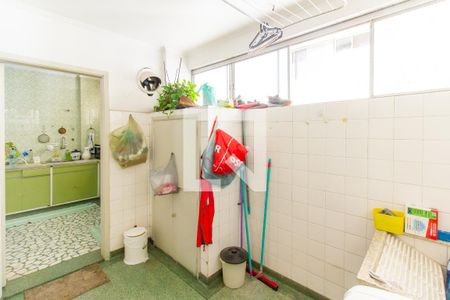 Apartamento à venda com 110m², 2 quartos e 1 vagaÁrea de Serviço