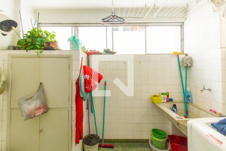 Apartamento à venda com 110m², 2 quartos e 1 vagaÁrea de Serviço