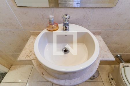 Casa à venda com 196m², 3 quartos e 3 vagasLavabo