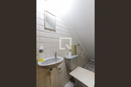 Casa à venda com 196m², 3 quartos e 3 vagasBanheiro da Garagem