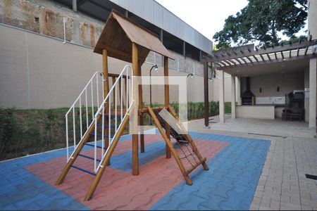 Apartamento para alugar com 32m², 2 quartos e sem vagaÁrea comum - Playground