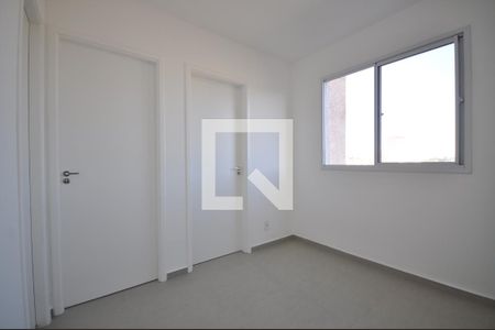 Sala de apartamento para alugar com 2 quartos, 32m² em Parque Vitoria, São Paulo