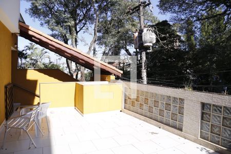 Casa à venda com 135m², 4 quartos e 2 vagasVaranda