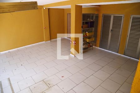 Casa à venda com 135m², 4 quartos e 2 vagasGaragem