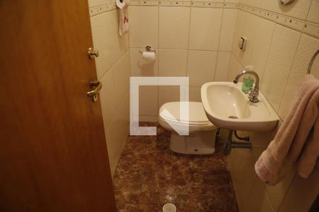 Casa à venda com 135m², 4 quartos e 2 vagasLavabo