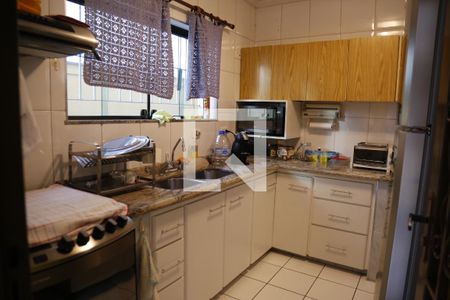 Casa à venda com 135m², 4 quartos e 2 vagasCozinha