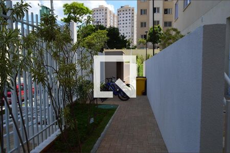 Apartamento à venda com 33m², 2 quartos e sem vagaÁrea comum