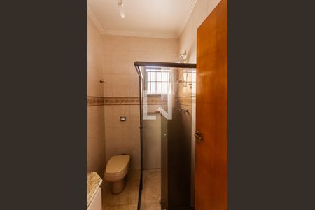 Casa para alugar com 264m², 4 quartos e 4 vagas Casa para alugar com 264m², 4 quartos e 4 vagasBanheiro da Suíte 3