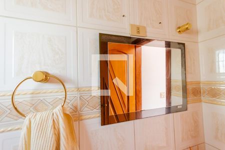 Casa para alugar com 264m², 4 quartos e 4 vagas Casa para alugar com 264m², 4 quartos e 4 vagasEspelho