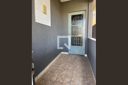 Casa à venda com 110m², 3 quartos e 1 vagaEntrada