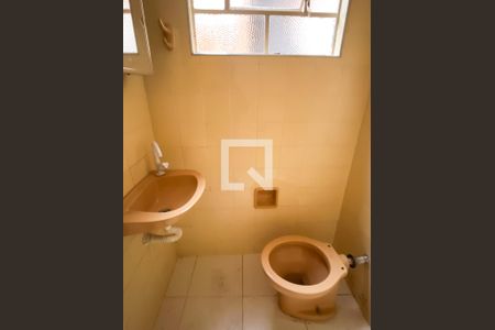 Casa à venda com 110m², 3 quartos e 1 vagaBanheiro 2