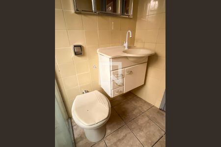 Casa à venda com 110m², 3 quartos e 1 vagaBanheiro 1