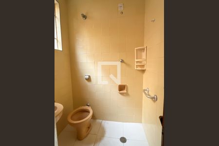 Casa à venda com 110m², 3 quartos e 1 vagaBanheiro 2