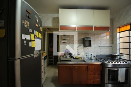 Casa à venda com 300m², 3 quartos e 1 vagaCozinha 