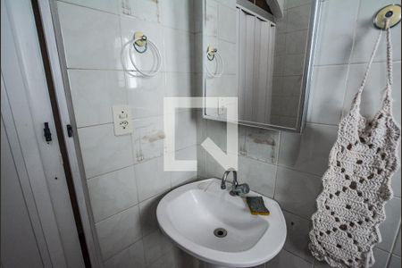Casa à venda com 209m², 3 quartos e 2 vagasBanheiro Corredor