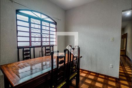 Casa à venda com 209m², 3 quartos e 2 vagasSala de Jantar