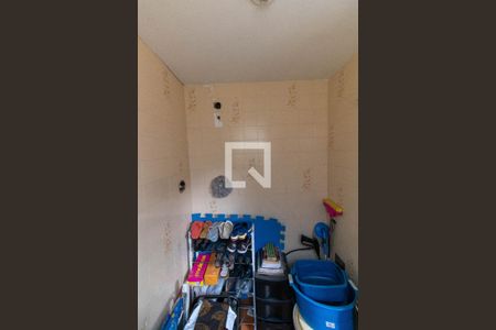 Casa à venda com 710m², 4 quartos e 4 vagas Casa à venda com 710m², 4 quartos e 4 vagasBanheiro de Serviço