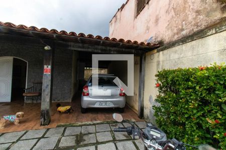 Casa à venda com 710m², 4 quartos e 4 vagas Casa à venda com 710m², 4 quartos e 4 vagasGaragem