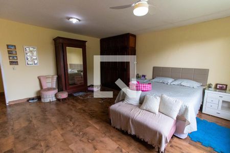 Casa à venda com 710m², 4 quartos e 4 vagas Casa à venda com 710m², 4 quartos e 4 vagasSuíte 1