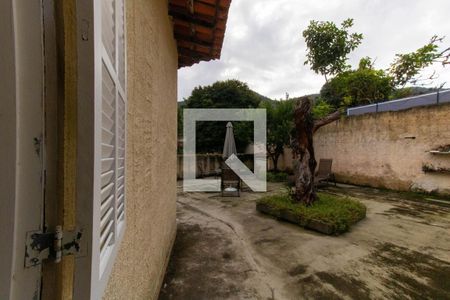 Casa à venda com 710m², 4 quartos e 4 vagas Casa à venda com 710m², 4 quartos e 4 vagasQuarto de Serviço vista