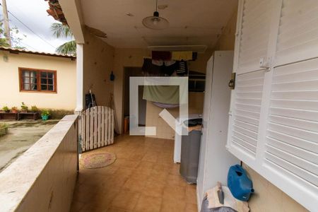 Casa à venda com 710m², 4 quartos e 4 vagas Casa à venda com 710m², 4 quartos e 4 vagasÁrea de Serviço