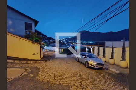 Casa de condomínio à venda com 354m², 5 quartos e 2 vagasVista da Rua