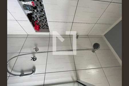 Casa à venda com 170m², 5 quartos e 3 vagas Casa à venda com 170m², 5 quartos e 3 vagasBanheiro Social