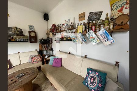 Casa à venda com 170m², 5 quartos e 3 vagas Casa à venda com 170m², 5 quartos e 3 vagasQuarto 4