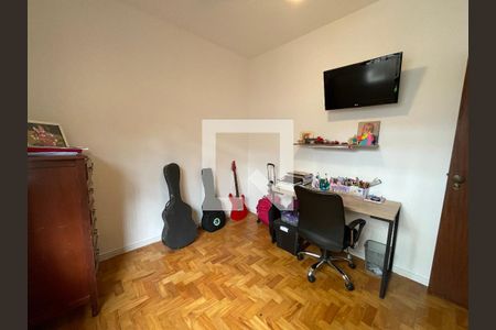 Casa à venda com 170m², 5 quartos e 3 vagas Casa à venda com 170m², 5 quartos e 3 vagasQuarto 3