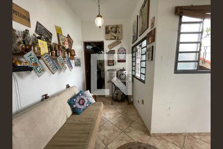 Casa à venda com 170m², 5 quartos e 3 vagas Casa à venda com 170m², 5 quartos e 3 vagasQuarto 4