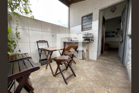 Casa à venda com 170m², 5 quartos e 3 vagas Casa à venda com 170m², 5 quartos e 3 vagasÁrea gourmet