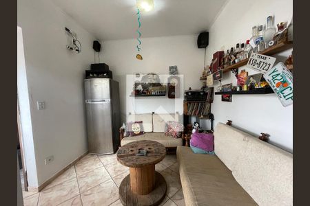 Casa à venda com 170m², 5 quartos e 3 vagas Casa à venda com 170m², 5 quartos e 3 vagasQuarto 4