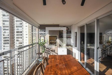 Apartamento para alugar com 104m², 3 quartos e 2 vagas Apartamento para alugar com 104m², 3 quartos e 2 vagasVaranda