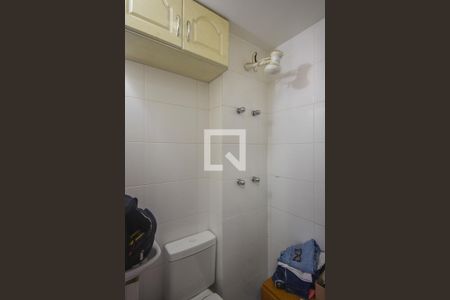 Apartamento para alugar com 104m², 3 quartos e 2 vagas Apartamento para alugar com 104m², 3 quartos e 2 vagasBanheiro de Serviço